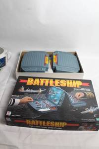lot 20 image: MB Battleship Classic Naval Combat Board Game