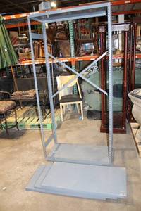 lot 69 image: Heavy Duty Metal Storage Shelving Unit