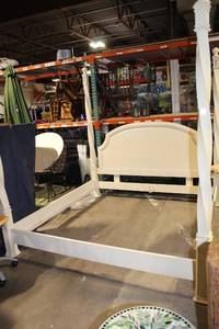 lot B-82 image: Vintage Cream Four Poster Bed Frame