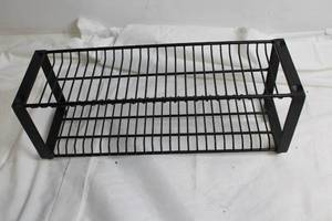 lot 132 image: Metal Wire Storage Rack Shelf 17