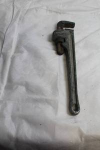 lot 135 image: Vintage 16-Inch Steel Pipe Wrench