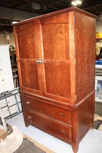 lot 147 image: Sturdy Wooden Armoire with Shelves and Drawers
