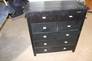 lot 161 image: Black Wooden Dresser with 5 Drawers
