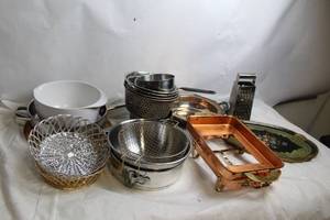 lot 178 image: Mixed Assortment of Kitchenware Items including Bowls, Trays, and Pots