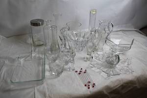 lot 181 image: Assorted Crystal and Glassware Collection Including Vases, Bowls, and More