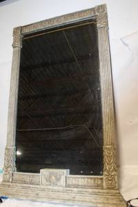 lot B-196 image: Ornate Vintage-Style Large Wall Mirror with Detailed Frame