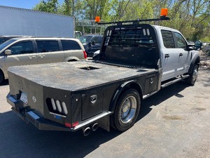 2019 Ford F-550 4x4 Flatbed Truck