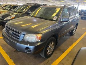 lot 25 image: 2005 Toyota Highlander Limited 4x4