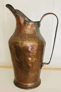 lot 85 image: Vintage Large 15 Copper Pitcher