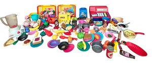 lot 153 image: Hours of Fun Large Lot of Play Food, Cash Register, Baskets, Toaster and Blender