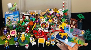 lot 144 image: Large Lot of Playmobil People and Accessories