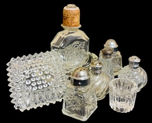 lot 187 image: Vintage Glass and Crystal Items including Salt & Pepper Shakers, Trinkets and More