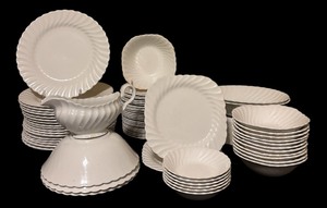 lot 108 image: Vintage Regency (Made in England, Earthenware Ironstone) by Johnson Brothers  Vintage Snowhite Regency Dishware