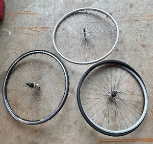 lot 264 image: Three Bicycle Tire Rims