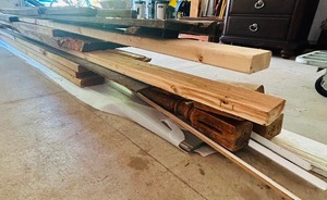 lot 267 image: Large Stack of Project Wood and Decorative Wood Pieces