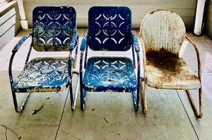 lot 30 image: Vintage Metal Patio Chairs