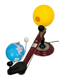 lot 23 image: Science First Trippensee Synchronized Planetarium