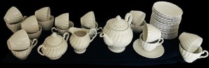 lot 69 image: Vintage Johnson Brothers White Tea Set Made in England