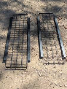 lot 122 image: Set of 2 Side Dividers for Racking