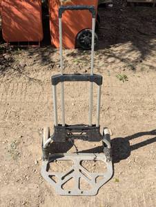 lot 135 image: Folding Utility Dolly