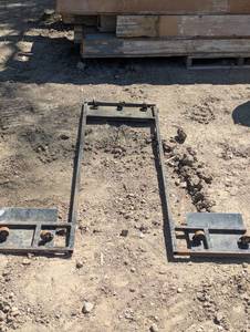 lot 144 image: Black Snowmobile Dolly