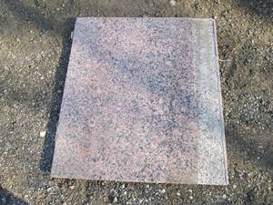lot 22 image: 32 x 35  granite slab with 26 x 35...