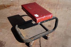 lot 101 image: Mechanics Roller Seat