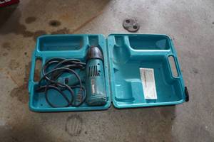 lot 85 image: Makita 12 Impact Wrench