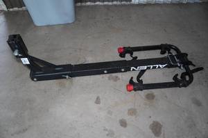 lot 109 image: Allen 2- Bicycle Hitch Mount