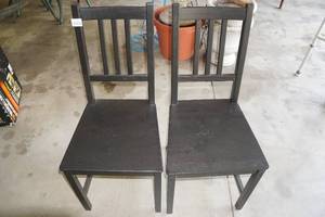 lot 129 image: 2 Kitchen Chairs