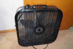 lot 183 image: Box Fan