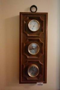 lot 298 image: Vintage Wall Weather Station
