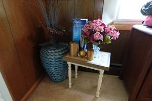 lot 228 image: Side Table with Assorted Home Dcor