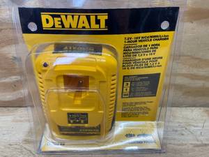 lot 49 image: 1-Hour Vehicle Charger DeWalt Model # DC9319