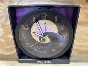 lot 120 image: Tim Burtons The Nightmare Before Christmas Wall Clock Disney Accutime