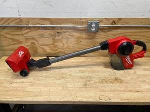 lot 37 image: Milwaukee Compact Vacuum Model # 0940-20 - Tool Only