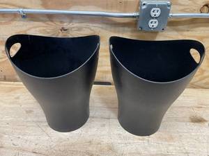 lot 183 image: Lot of 2 - Small Waste Baskets