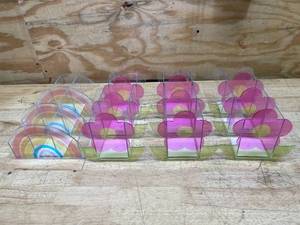 lot 192 image: Lot of 12 - Small Clear Plastic Desktop Storage