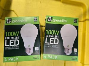 lot 122 image: Lot of 8 Greenlit LED Light Bulbs (100-Watt Equivalent )