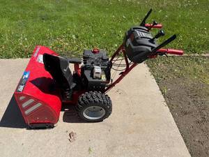 Troy-Bilt Storm 1130 Snowblower with 30" Clearing Width