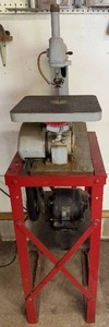 lot 10 image: Delta Rockwell Homecraft Band Saw with Stand
