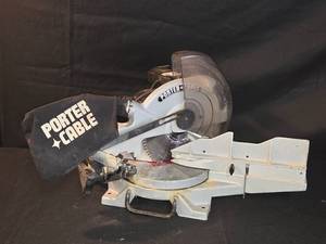 lot 20 image: Porter Cable 10 Compound Miter Saw Model 3700L
