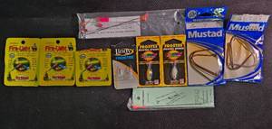 lot 27 image: Collection of Fishing Tackle Kit with Lures, Hooks, and Accessories