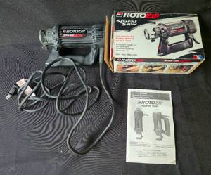 lot 31 image: Rotozip Spiral Saw SCS01 with Accessories and Original Box