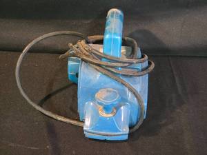 lot 66 image: Ryobi L-120U 38 Hand Planer