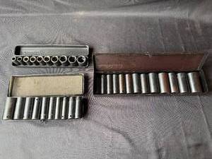 lot 86 image: Lot of Campbell Hausfeld Deep Drive Sockets and Ratchet Tools