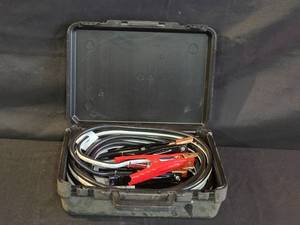 lot 100 image: Heavy Duty 20 Ft 4 Gauge Booster Cables with Case