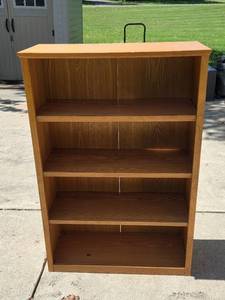 lot 115 image: Five-Shelf Wooden Bookcase
