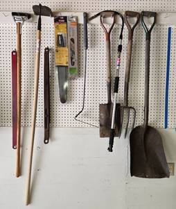 lot 128 image: Collection of Garden Tools with Stihl Chainsaw Bars
