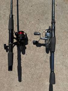 lot 195 image: Set of 2 Fishing Rods with Reels - Shimano Spirex 2500RG and Cabelas Tourney Trail M7